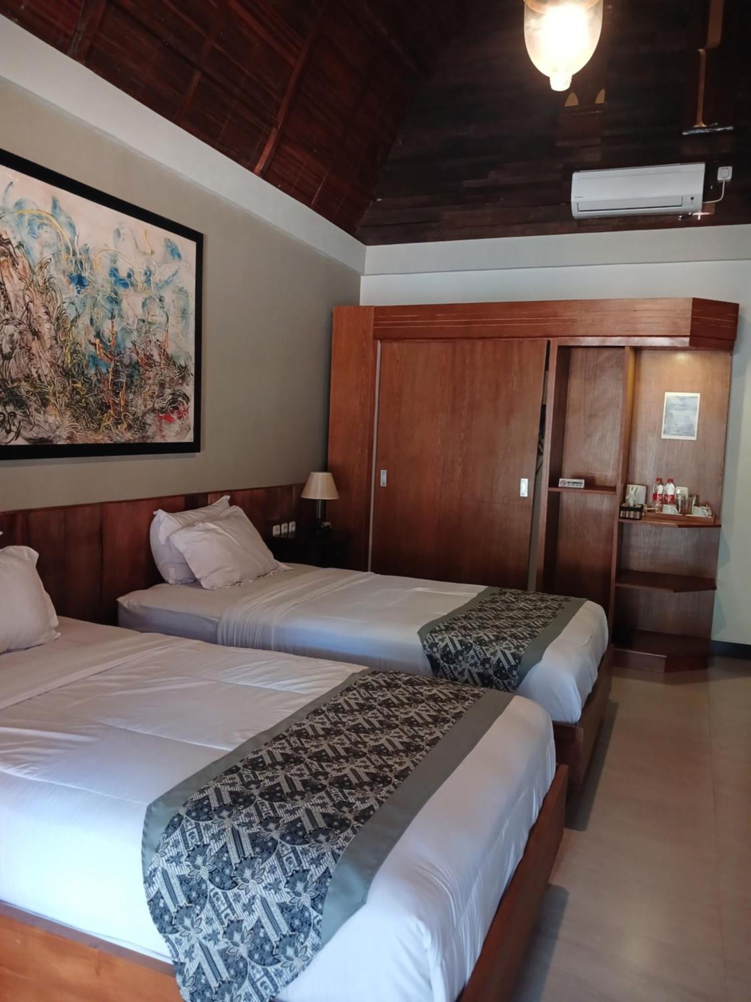 Shanaya Hotel & Cafe Magelang Bagian luar foto